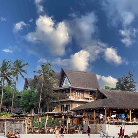 Vaayu Kula mandrem Hotel Bagian luar foto