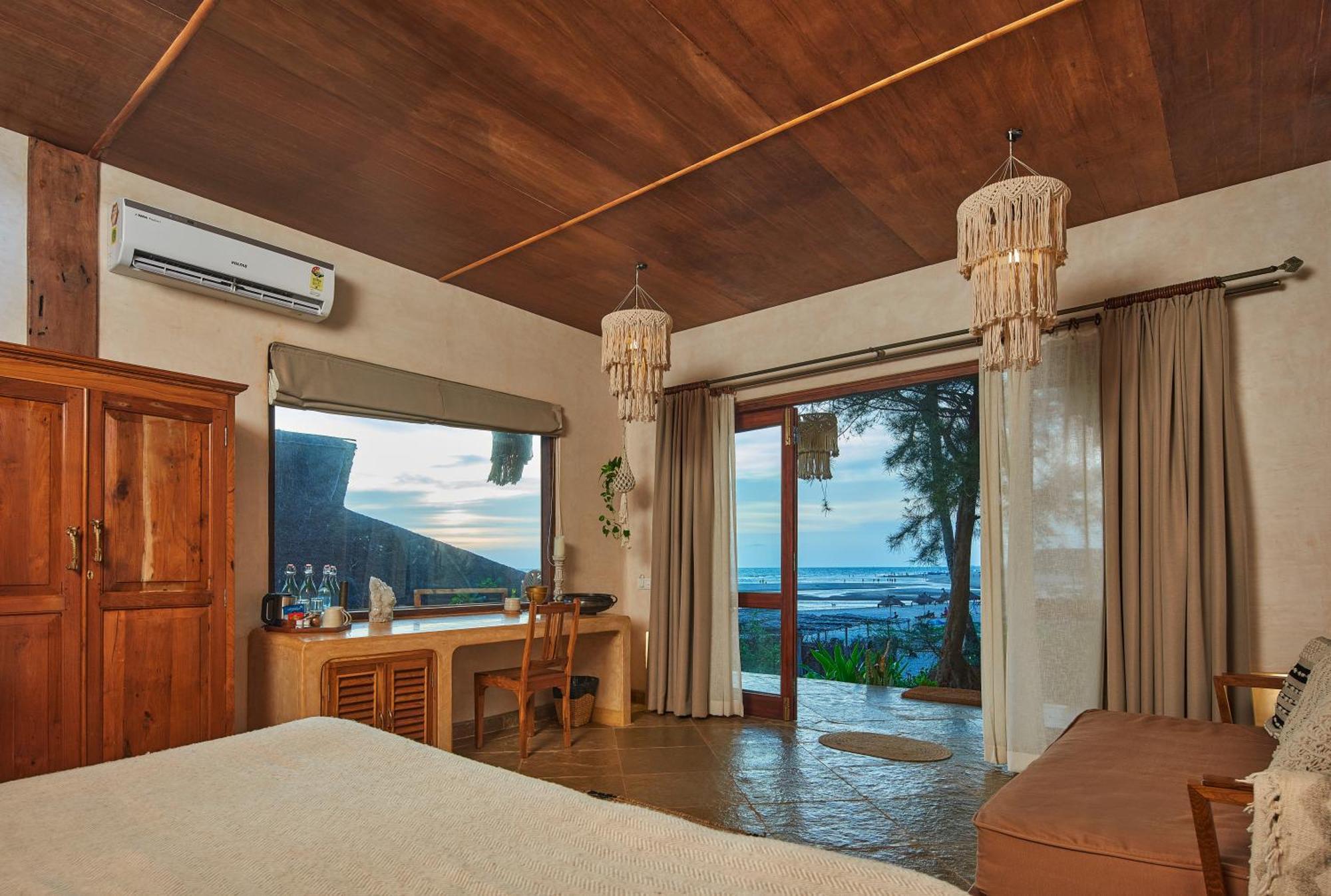 Vaayu Kula mandrem Hotel Bagian luar foto