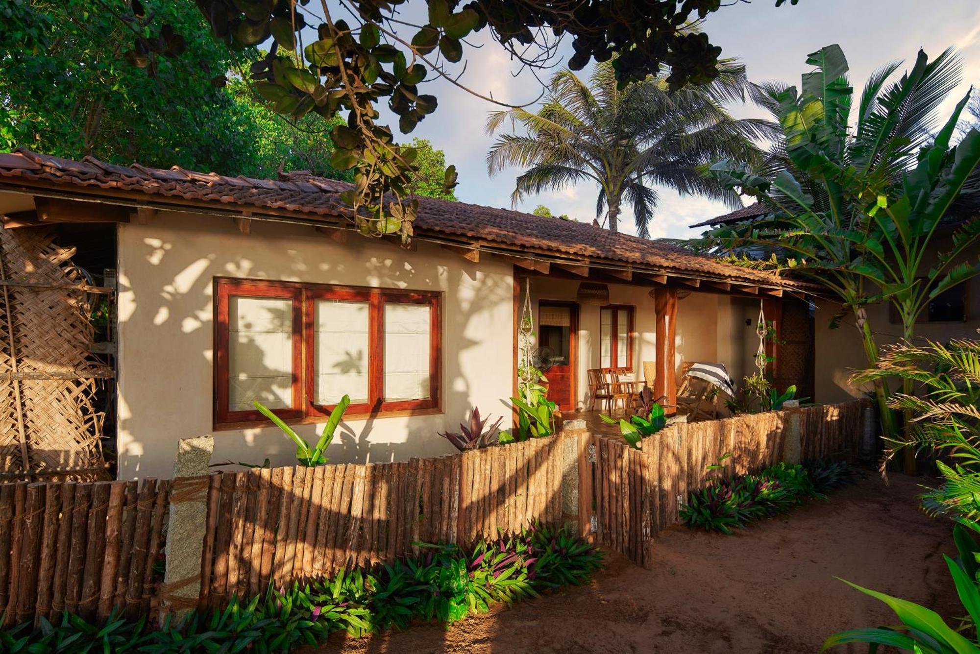 Vaayu Kula mandrem Hotel Bagian luar foto